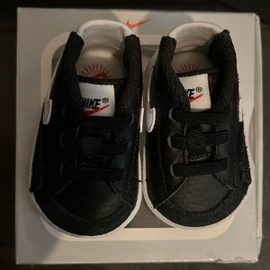 Black Blazer mid (Crib)
